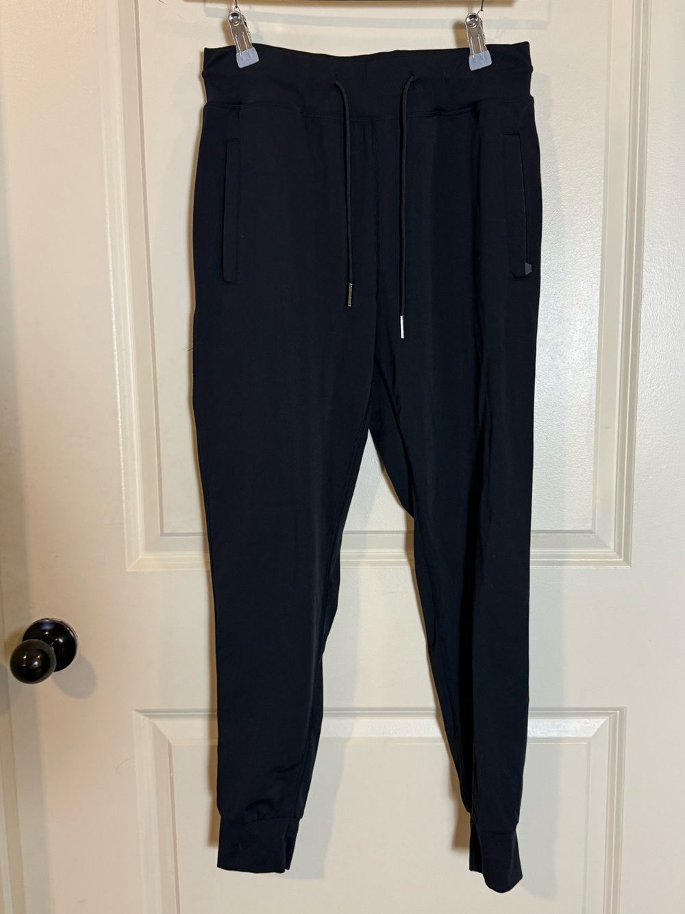 Modiv Women's Black Jogger Pants